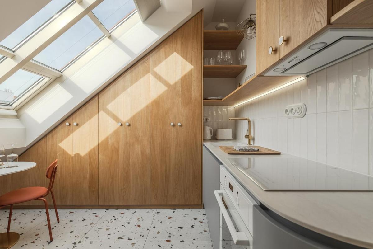 New! Mini-designer Rooftop Ac & Garden, Castle! Appartamento