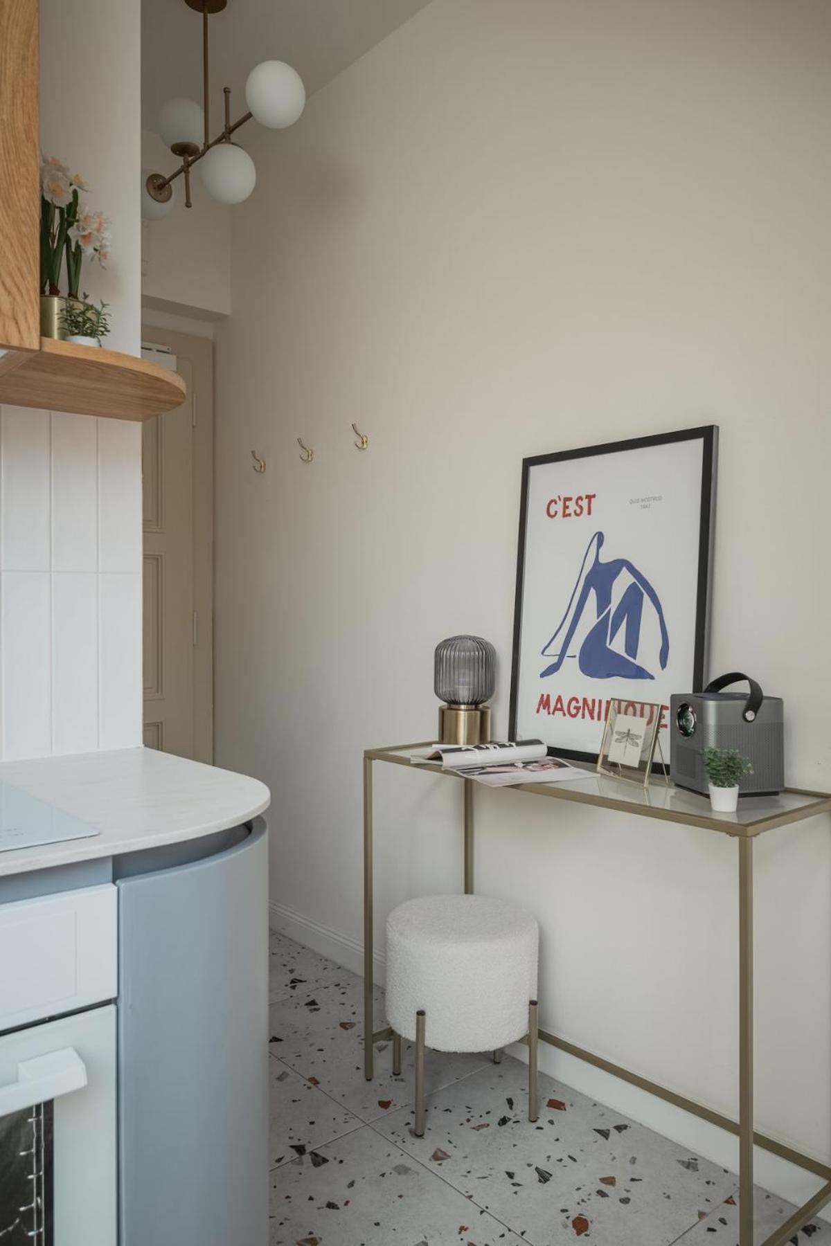 New! Mini-designer Rooftop Ac & Garden, Castle! * Praga