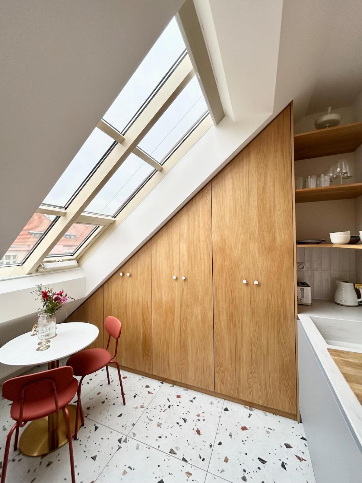 New! Mini-designer Rooftop Ac & Garden, Castle! Praga