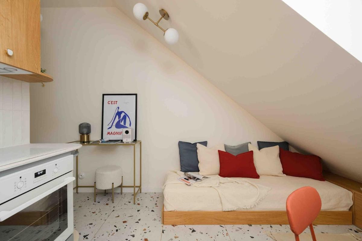 New! Mini-designer Rooftop Ac & Garden, Castle! Appartamento *